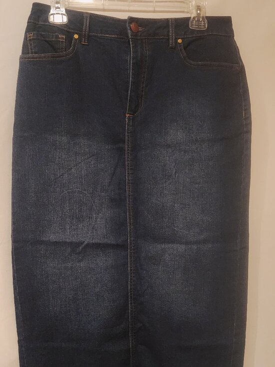 d. jeans Dresses & Skirts - d.jeans Dark Denim Jean Skirt Size 10